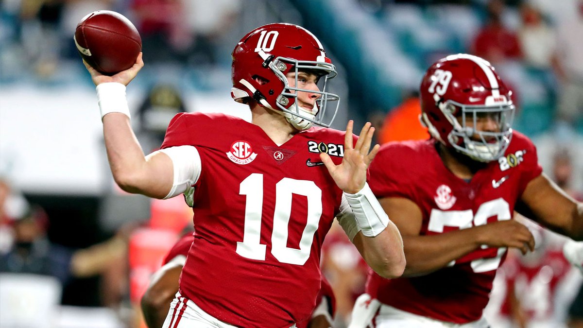 NBCS49ers's tweet image. Kyle Shanahan reportedly wants to draft Mac Jones, but the 49ers' personnel department prefers Trey Lance
bit.ly/3dsSv0r