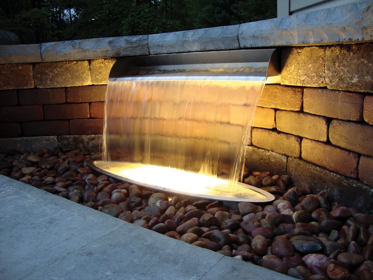 WCCoGolf's tweet photo. An Atlantice-OASE spillway is perfect choice for the homeowner with a formal yard! Choose a copper bowl or brushed stainless spill bundle.  Choose a hardscape basin or flex-basin. Choices!  

https://t.co/p1R939S1KZ

#landscapingsupplies #waterfeatures #atlanticoase https://t.co/zaZLwzwa56