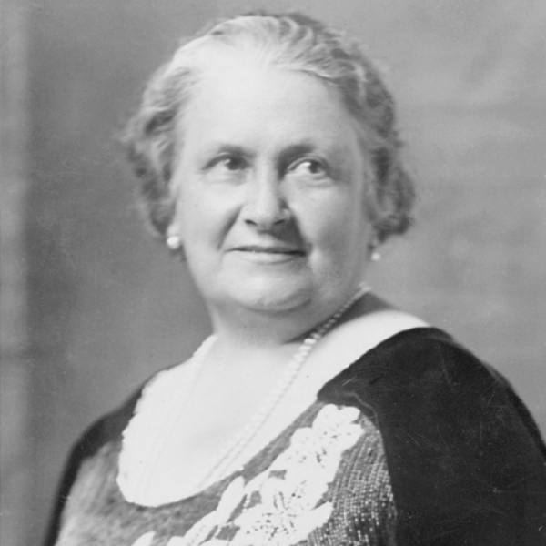 fuedicho's tweet photo. “Ayúdame a hacerlo por mí mismo”.
María Montessori
#Fuedicho https://t.co/Sgm3ms5Hv3