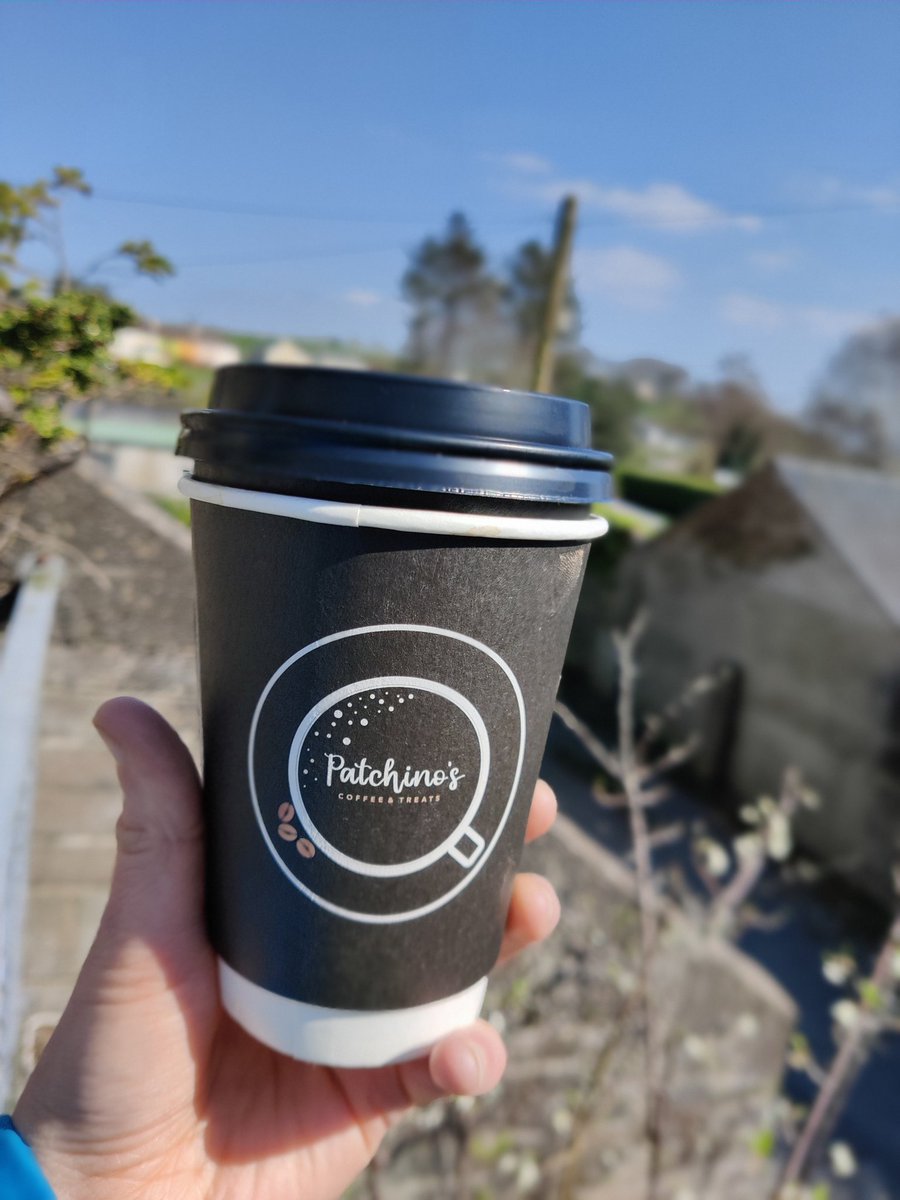 thebrandgeeks's tweet photo. Best of Luck to Patch on his new venture, coffee has tested & approved by all the Geeks here today ! Patchino's Coffee & Treats 🤤🤤🤤🤤 #PatchinosCoffee #Killorglin https://t.co/BCUZwWuEOd