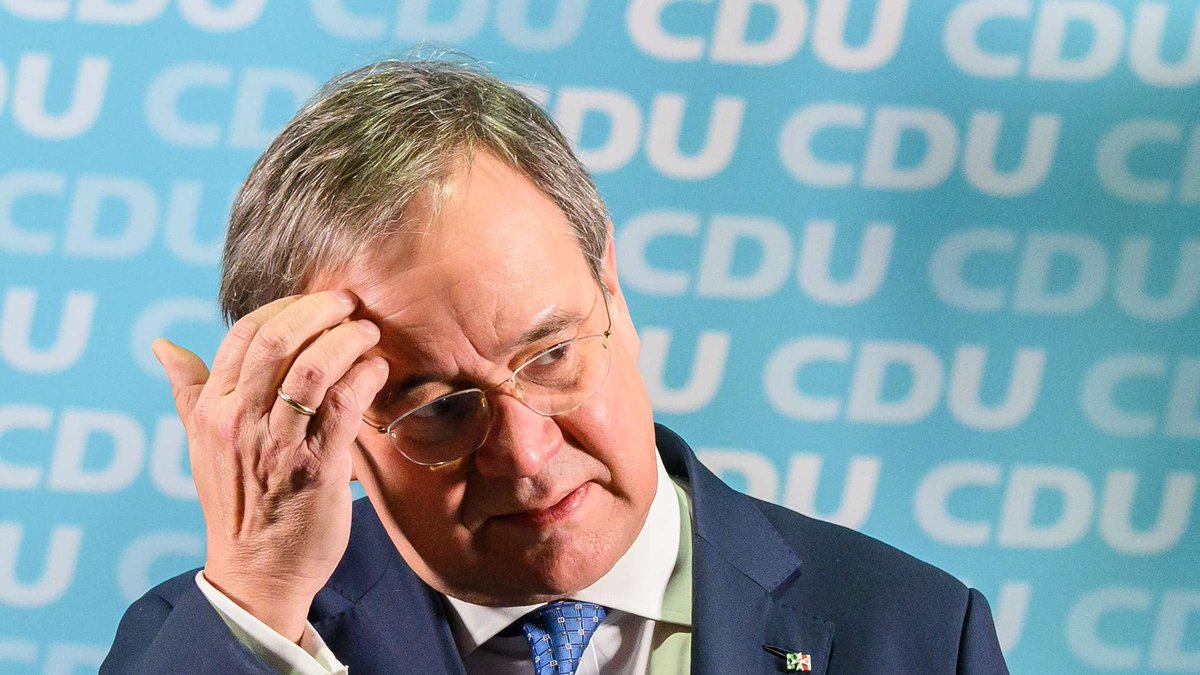 Wurst, Lappen, Hemd...war das jetzt die Einkaufsliste, die meine Frau mir da gerade genannt hat oder wieder ihre Spitznamen für mich? #laschetdenktnach