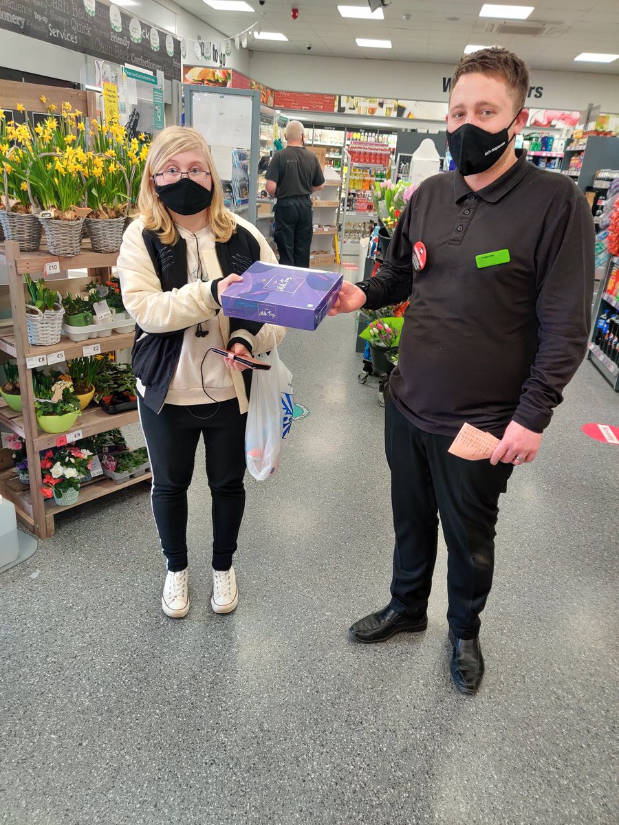 Scott holmes tweet media