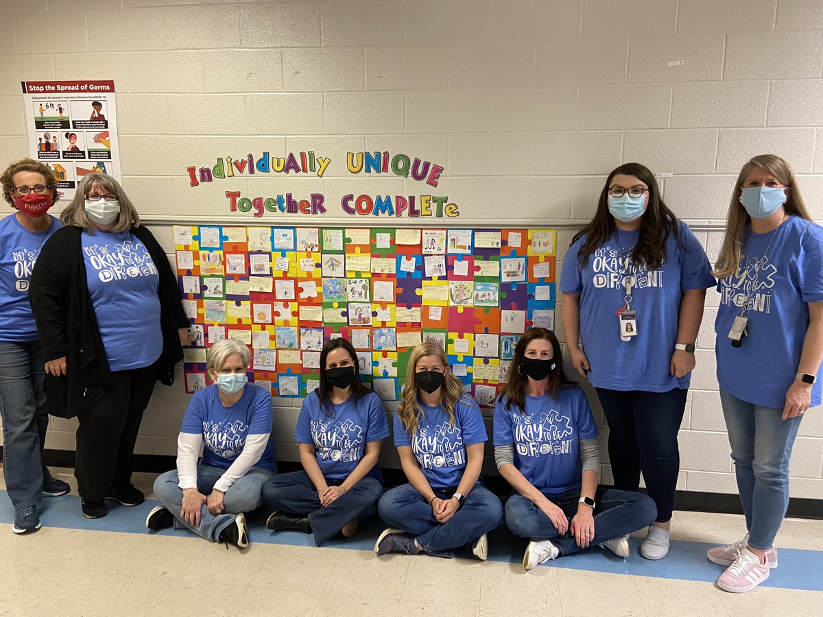 SchumachersSaf1's tweet photo. Celebrating World Autism day with our first graders! @PickettsMillES #AutismAwarenessMonth #AnchoredinLeadership https://t.co/5GhfJTuJhP
