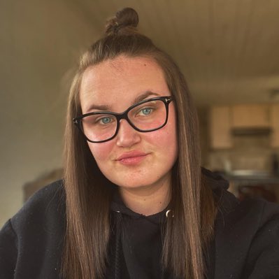 emma_hellawell's tweet photo. #NewProfilePic https://t.co/OXrUYg5pnV