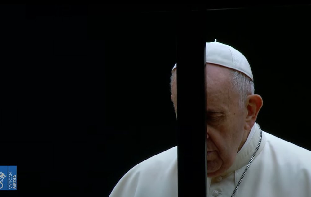 The final station &amp; the children’s prayer: Jesus, help us to keep praying, even when our hearts feel as heavy as the stone before your tomb. #ViaCrucis #Vatican
