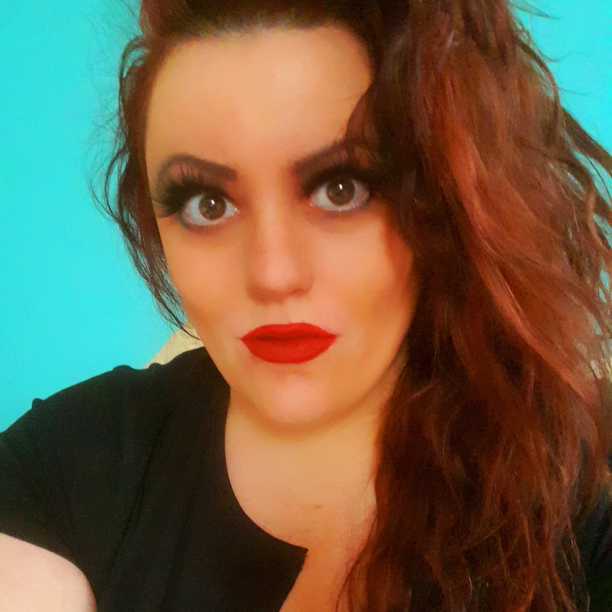 Chelle62855310's tweet image. #NewProfilePic I do my hair toss 💅