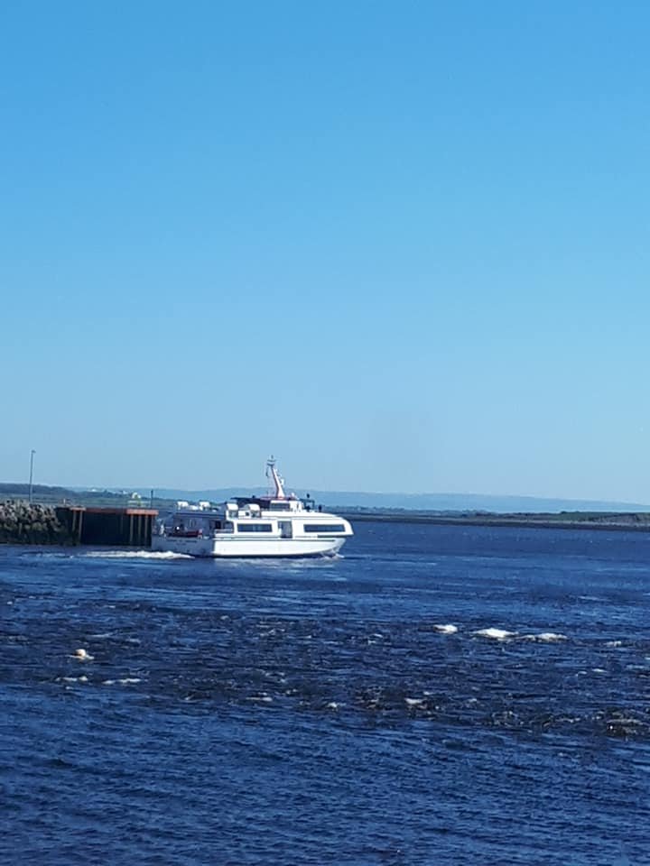 GalwayLifeboat's tweet photo. Great to see the new @AranIslandFerry today in  @portofgalway   
Thank you for your very generous donation folks, much appreciated. 

Best of luck with Saoirse na Farraige #SafeSeas https://t.co/UVPRTvK5nk