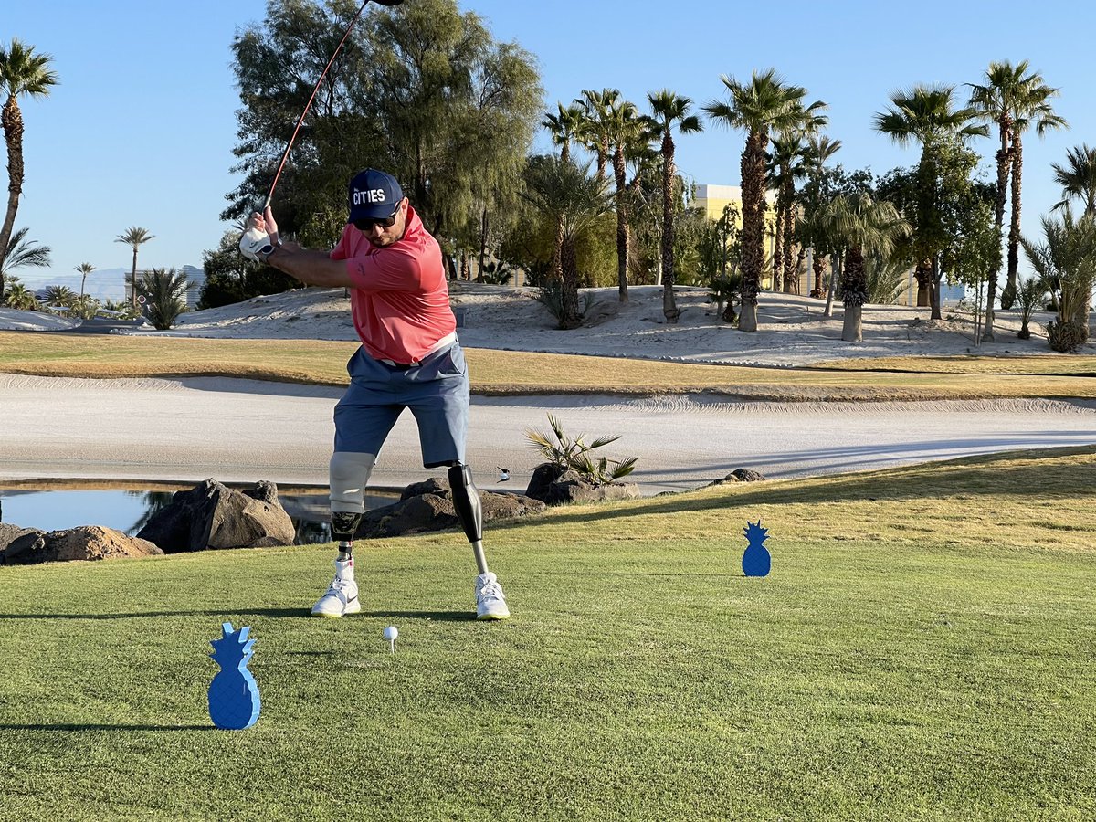 johnkriesel's tweet photo. Another great day of golf with my best buddy. Now it’s time to donate more cash to the casino. https://t.co/nxnLaWypWt