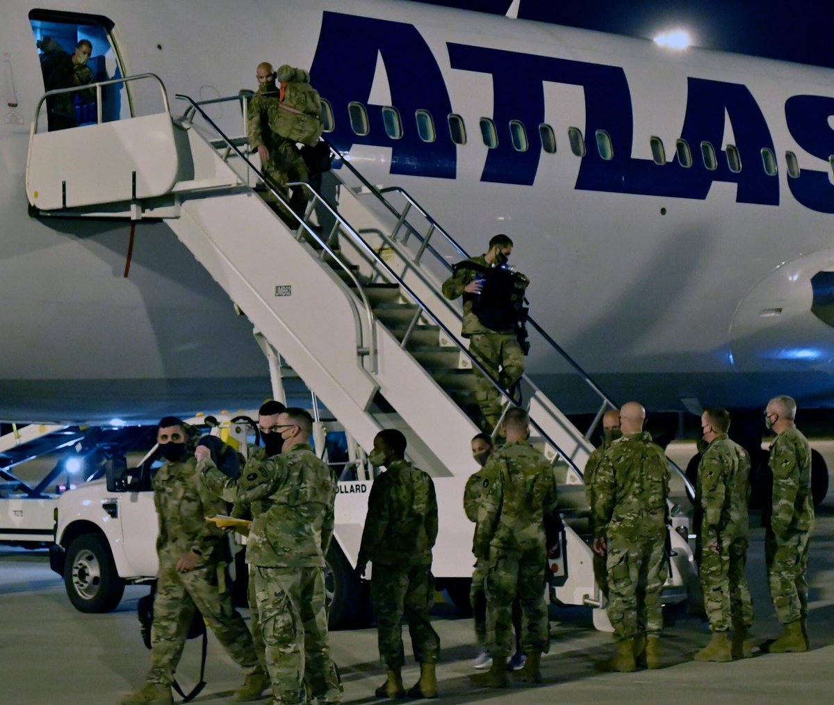IowaNatGuard's tweet photo. The plane has landed!

We are excited to announce that some of our Soldiers are safely back on U.S. soil from a nearly year-long-deployment. Announcements on homecoming ceremonies will be posted in the coming weeks as we welcome them home. 
#welcomehome #AlwaysReady https://t.co/9CsQfQCIBD