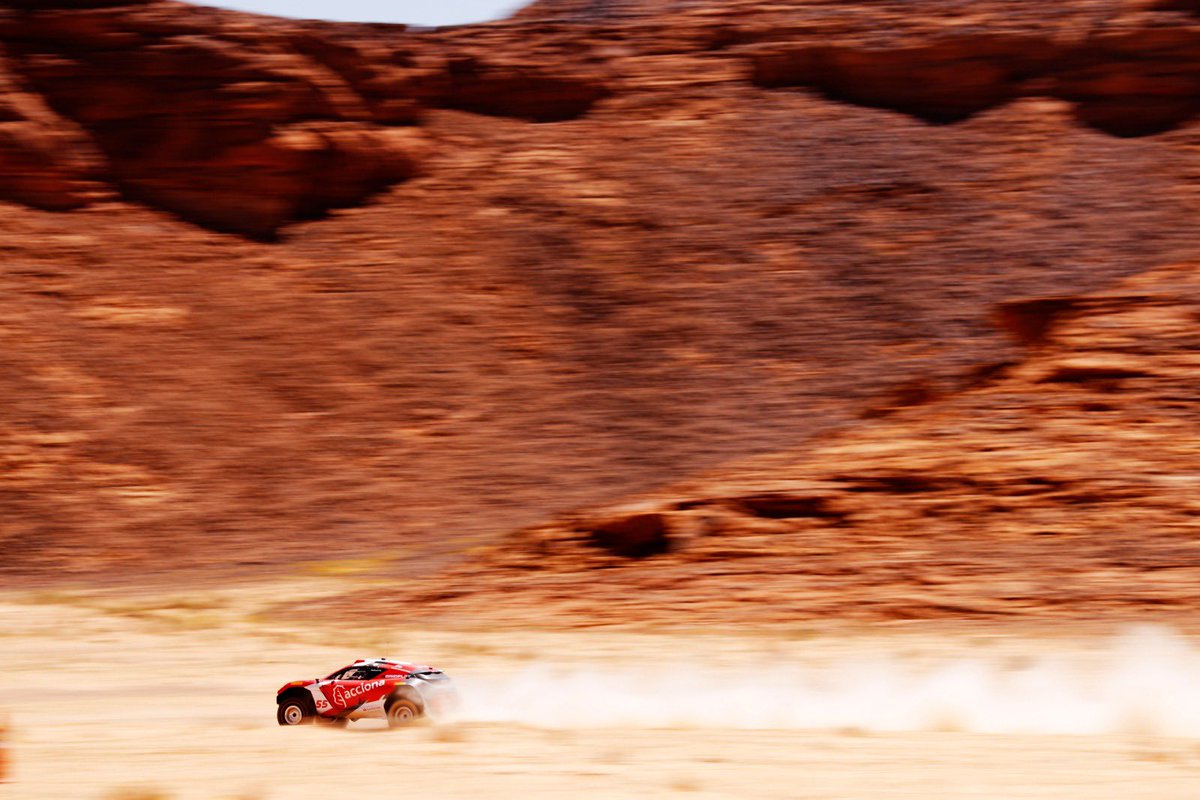 LaiaSanz_'s tweet photo. Shakedown ✅ First contact with the car on the sand! Tomorrow the real race starts!
-
Shakedown ✅ Primer contacto con el coche en la arena! Mañana empieza la carrera de verdad!
.
@ExtremeELive #ExtremeE #DesertXPrix
@AccionaSainz @ACCIONA @PE_EasyToDrive @santanderpb @QEV_Tech https://t.co/RJ1ip1dXvt