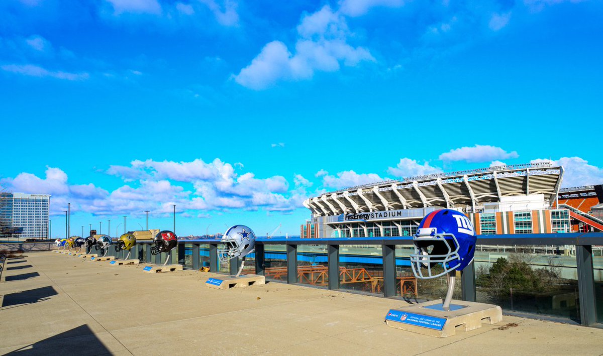 CLESports's tweet photo. CLE is getting pumped for the #NFLDraft! 🏈 These large replica helmets reppin all 32 teams will be on display on Mall C in Downtown until 4/27!  

Head on down &amp; snag a pic with your fave NFL team &amp; use: #NFLDraft #PepsiHelmets! 🤳More: https://t.co/ZDGkitg2P1 

📸: Wil Lindsey https://t.co/w2goT3yGqy
