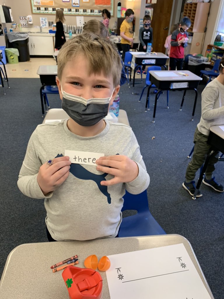 BassettsFirsts's tweet photo. Egg hunting for sight words! https://t.co/dGzxVpSCjO