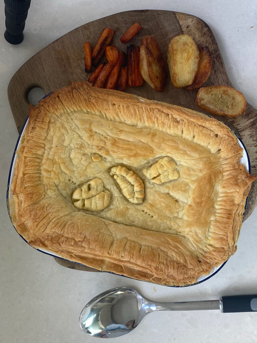 Calum Harris tweet media