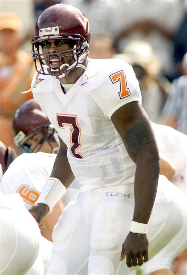 Caedeezy's tweet photo. #AGTG Blessed to receive an offer from Virginia Tech University✅ @coachcarter1911 @CoachScottTX @WRAB50 @Jafar_Williams @HightowerFball #YACBOYS https://t.co/LjbBRvYanb