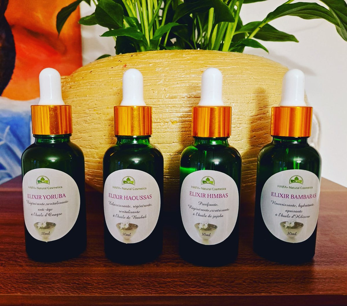 haifabeautyy's tweet photo. Venez découvrir les Élixirs Haifa+ Natural #Cosmetics  imprégnée de rituels #ancestraux  qui offre à la #peau des #soins sur mesure issue de ce #SECRET végétal des #ethnies #Himbas, #yoruba, #Bambaras, #Haoussas.
https://t.co/YBYd1cISwe

#cosmetique #beauty #cosmetics  #beaute https://t.co/QfANsl29Kt