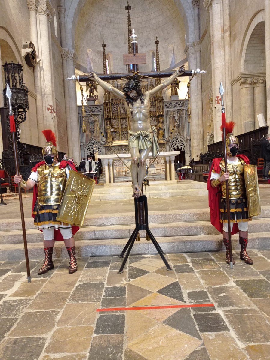Avui la nostra Congregació ha participat al viacrucis organitzat per La Sang a la Catedral de Tarragona. Elisabet Cirera Cifuentes, membre de la nostra junta, ha estat la representant de la nostra entitat i l’encarregada de llegir una de les estacions #setmanasantatgn2021