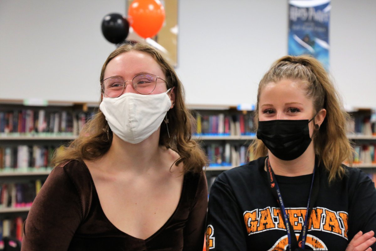 aurorak12's tweet photo. Congratulations to @gateway_hs senior Jorja Whyte for becoming her school's first #BoettcherScholar since 2014!!👏🥳#FriYay APS has other Boettcher Scholars as well this year and we'll be sharing those stories in the coming weeks so stay tuned! https://t.co/q2R9Emr445