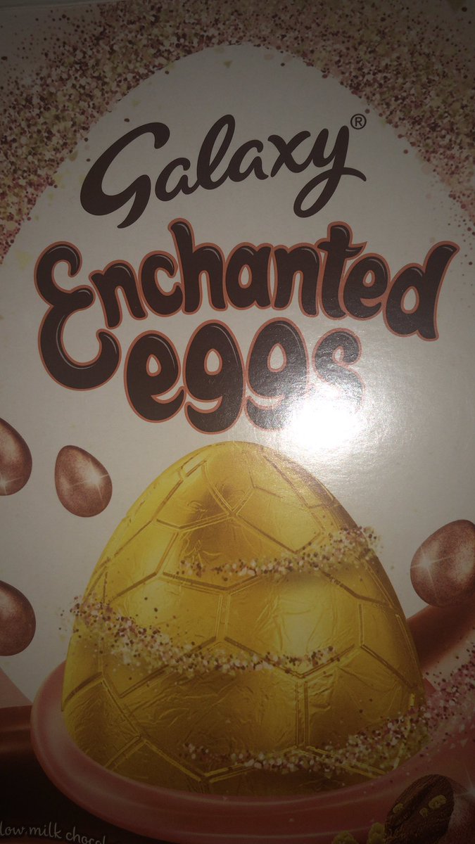 mammashields's tweet photo. Didn’t expect it to look quite like that when I opened it😱 Guess that will teach me for wanting to eat my Easter egg early 😂 https://t.co/E00kyg9ut8