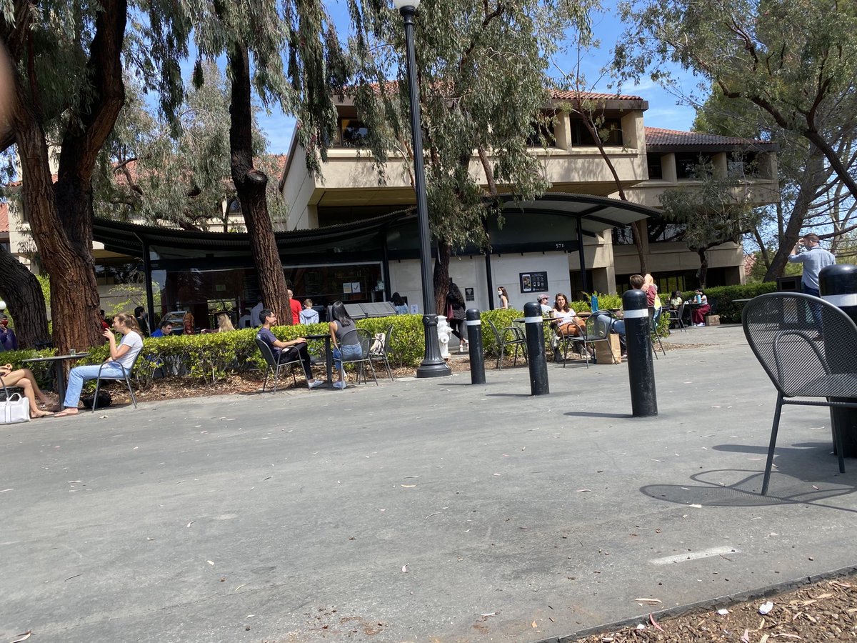 djordjepadejski's tweet image. Just had the first in-person meeting on campus since the pandemic started, and it feels great #greenlibrary ⁦@CoupaCafe⁩ #vaccinated.