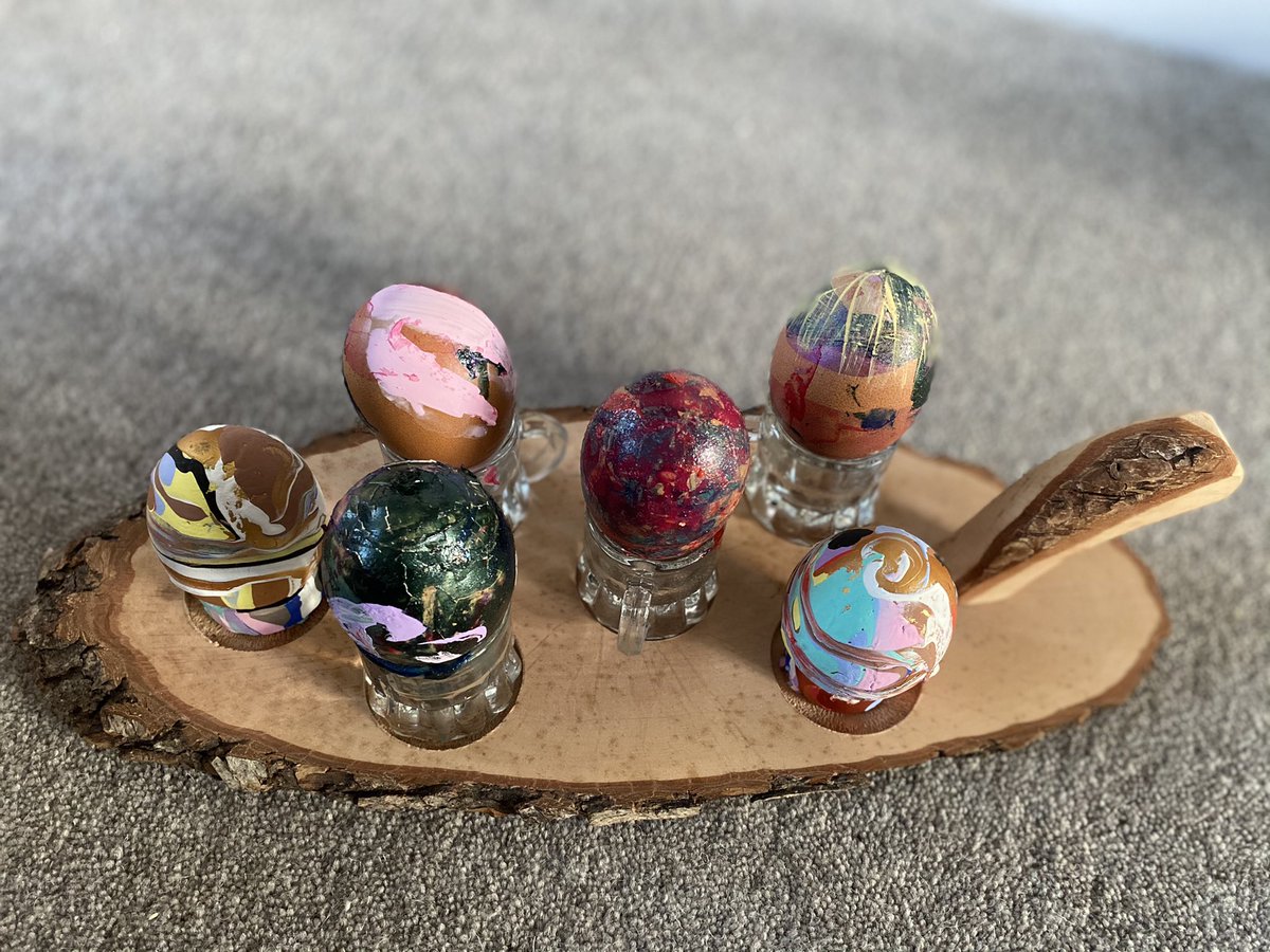 #easter has so many meanings to all of us, for some it is the joy of #religion and for others it’s all about the joy of #family but don’t forget #thejoyofcolour look at these wonderful #paintedeggs with all the #colour. #happyeaster from #turnerartistcolours