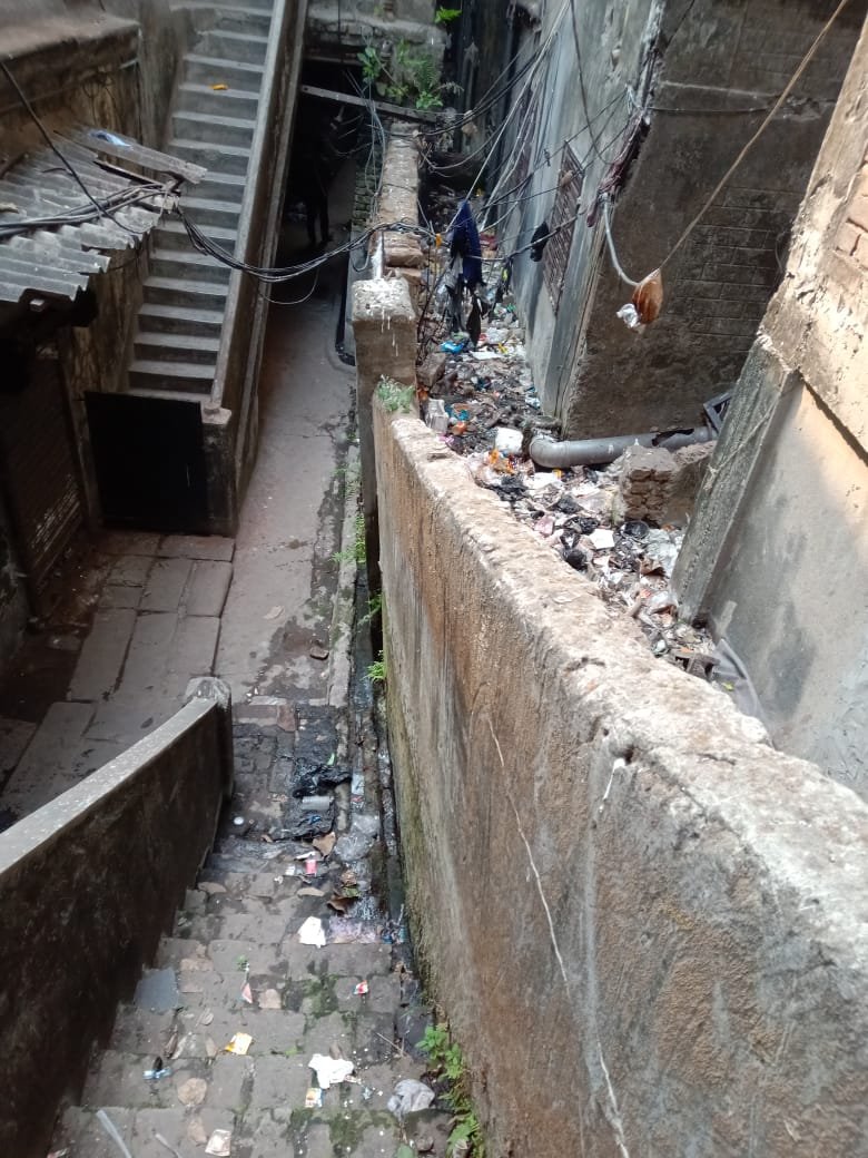 zainab1394's tweet photo. @FirhadHakim @MamataOfficial @kmc_kolkata I hope you will look into the matter and help us ASAP. https://t.co/v9V4wtyrDn
