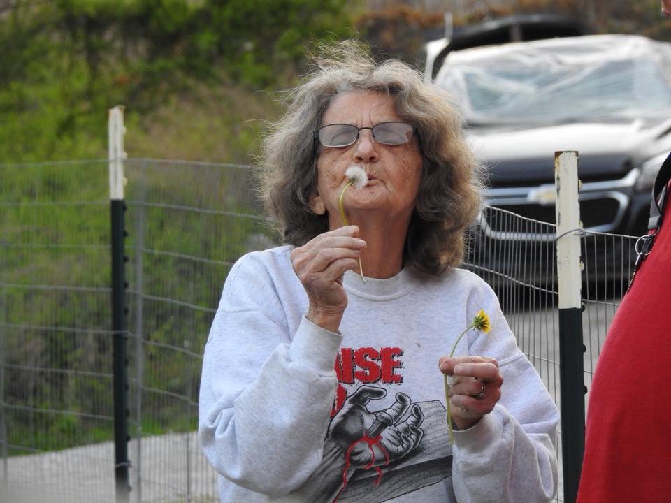 TrevorClick1's tweet image. Hopefully I can see you one last time grandma, stay strong for me❤️