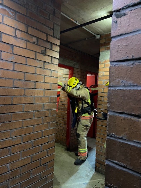 Tyne_Wear_FRS's tweet photo. Our crews train so they are #ResponseReadyππ
Fire fighters from Green Watch at Sunderland Central Community Fire Station have been doing some Breathing Apparatus training.
The crews were re-enacting the rescue of a casualty under incident conditionsπ₯π₯
#TrainingToProtectYou https://t.co/XgpW9OVXPx