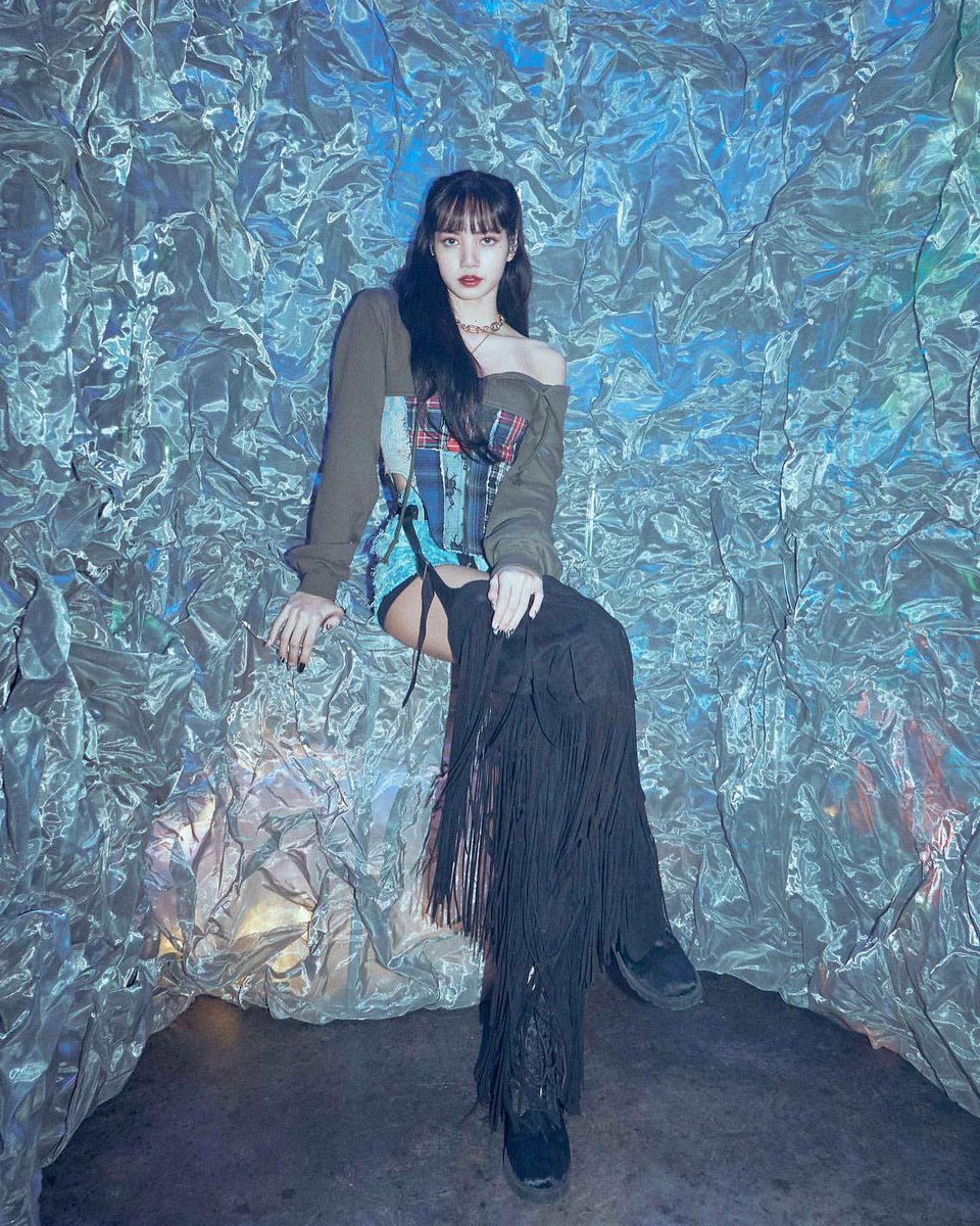 YU____BLINK's tweet photo. #TheLalisaDay 
#OurGemLalisaDay 
#리사가_걷는길은_삼월처럼_따뜻하길
リサ 誕生日おめでとう 🤍🤍
素敵な1年にしてね ~ ✧ https://t.co/nAPTRtRT8p