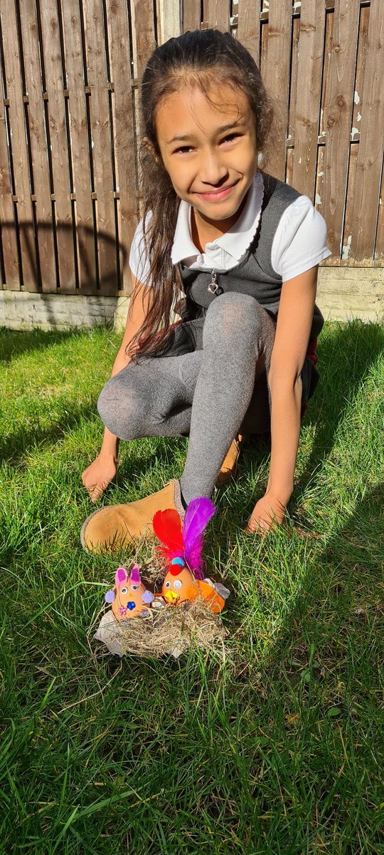 CherieRoper's tweet photo. Sienna's entry for the Easter boiled egg competition @HBMissKemp #HBeaster π£ππΊπ»π°β₯οΈ https://t.co/YuG569d8sE