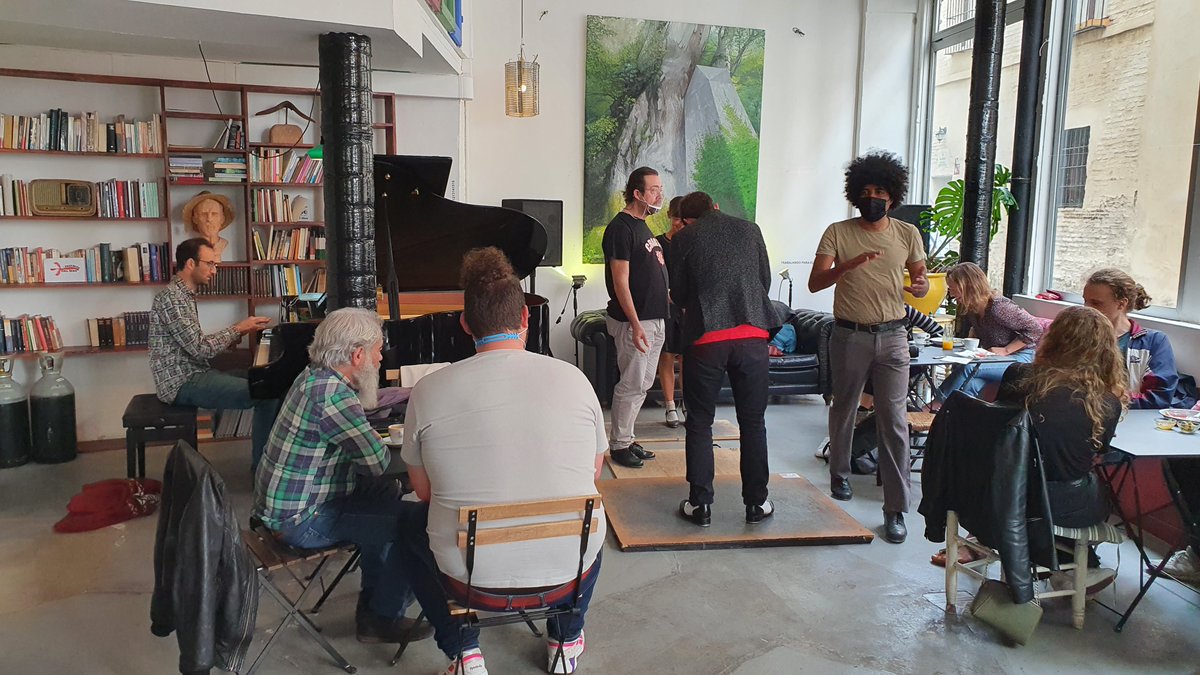 Nuestros sábados con Tap Dance y piano, de la mano de Samuel Rigal y Rafa Arregui están teniendo mucho éxito, mañana volvemos. 🎼

☕️🥞 Así que si quieres disfrutar de un buen desayuno y/o brunch, con una sesión de claqué, ven con nosotros.