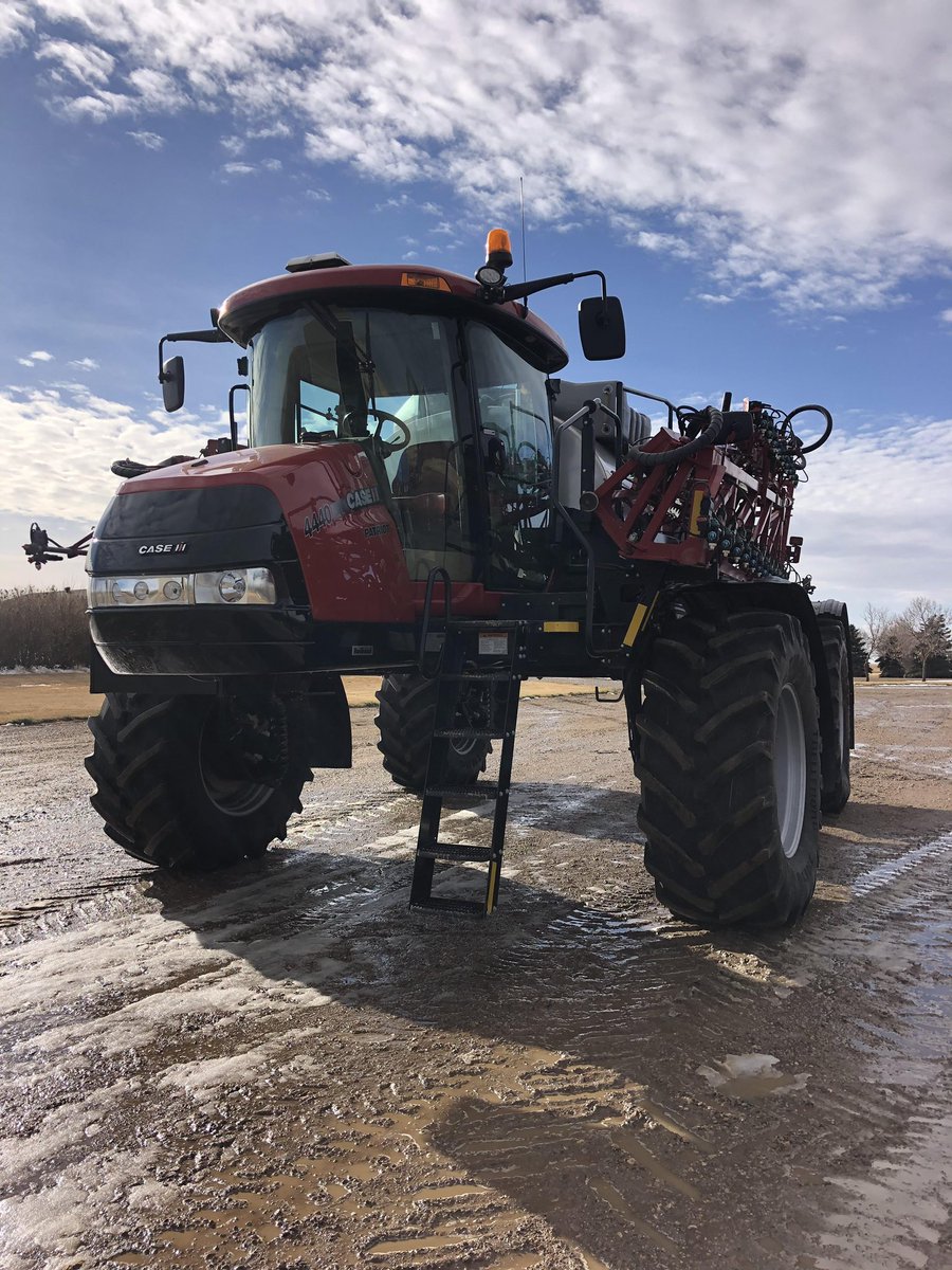 EZbidAuctions's tweet photo. Only 7 hours left on this field ready 2018 Case 4440 Sprayer auction!   https://t.co/CyKCDy0cjy https://t.co/Ln6Zz1Z5Kv