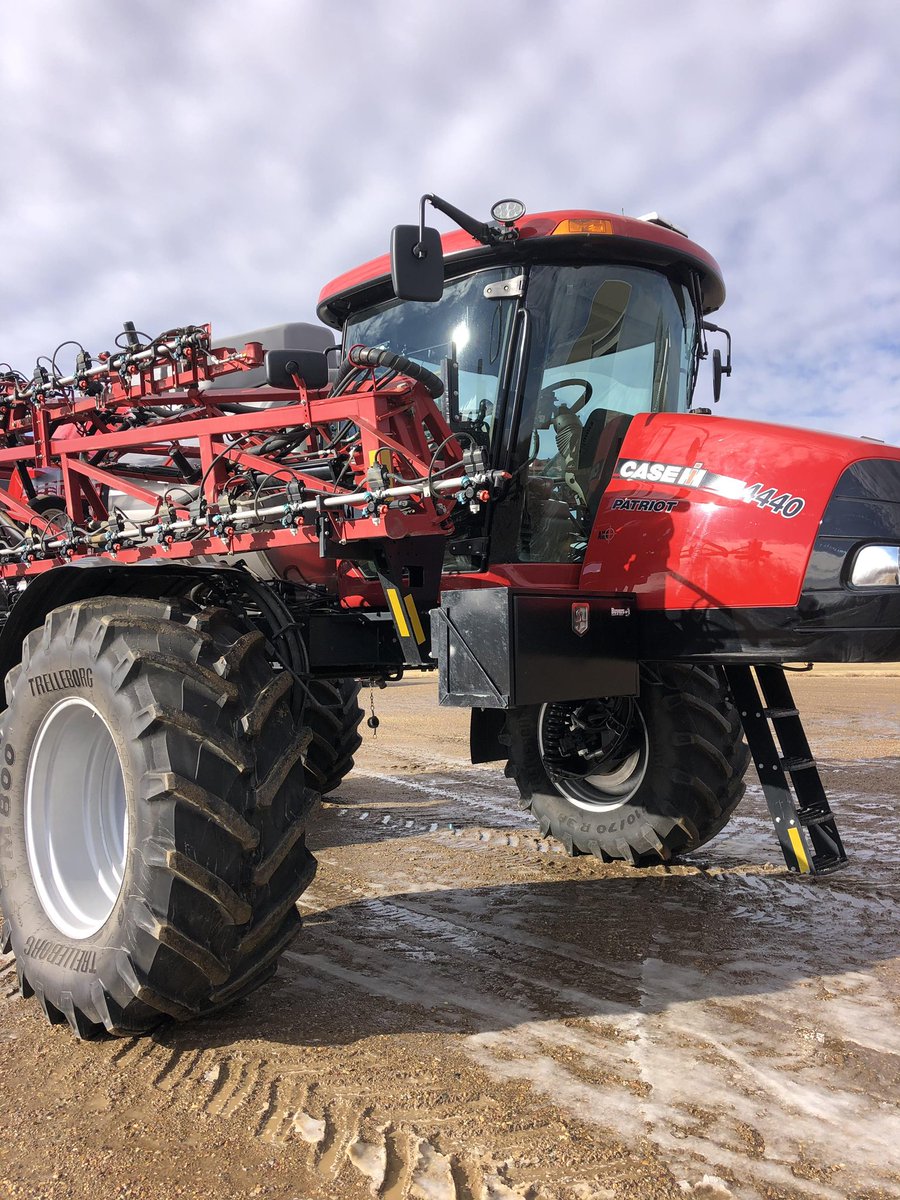 EZbidAuctions's tweet photo. Only 7 hours left on this field ready 2018 Case 4440 Sprayer auction!   https://t.co/CyKCDy0cjy https://t.co/Ln6Zz1Z5Kv