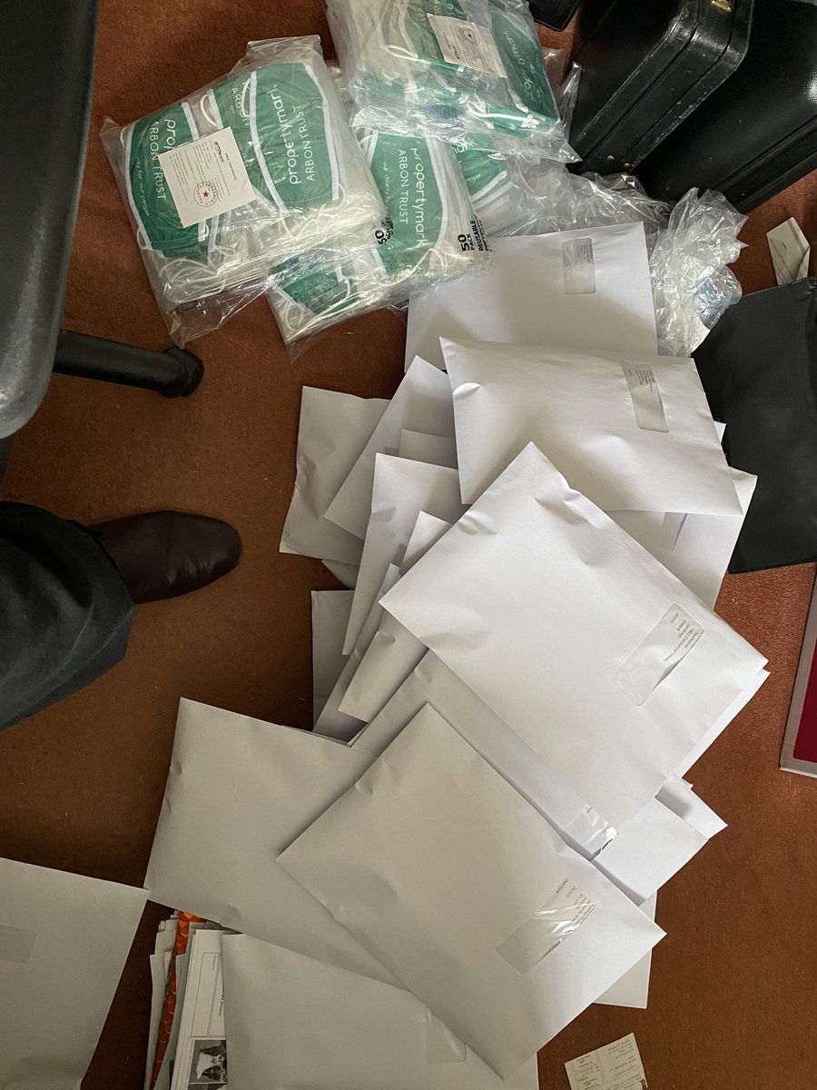 propmarktrust's tweet image. Another 1,000 masks going out. Thanks to #sarahdavies Another 1,000 masks going out. Thanks to #sarahdavis  and her team for promoting. If you haven’t got yours just email johnoakley@arbontrust.org.uk with your address and membership no.