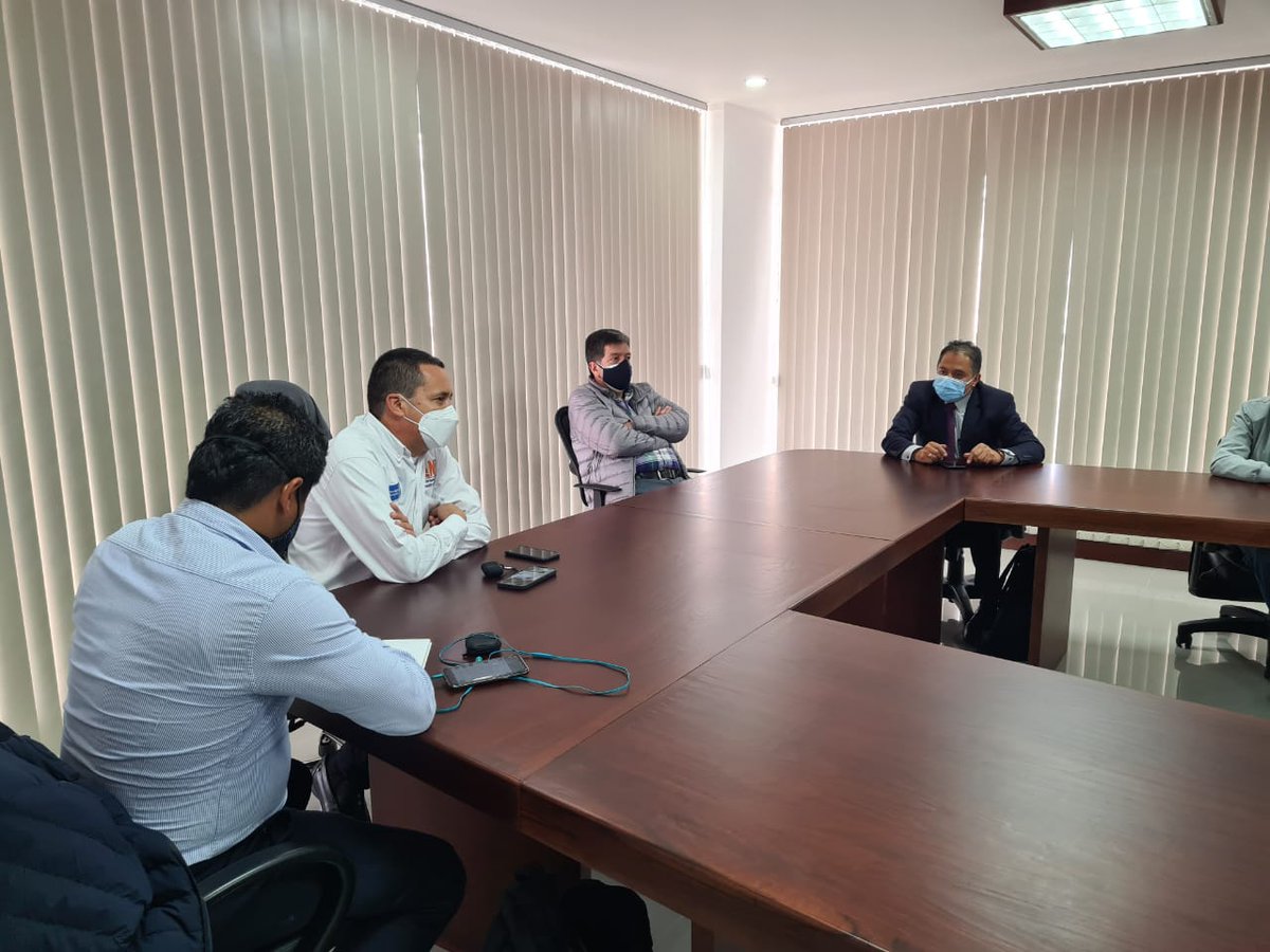 #AEstaHora En <a href="/IpialesAlcaldia/">Alcaldía Municipal de Ipiales</a>, el vicepresidente <a href="/EdoGutierr1/">Luis Edo Gutierrez</a> destaca los principales avances del corredor vial Rumichaca-Pasto frente al Concejo Municipal de Ipiales y al mandatario local. #InfraestructuraParaLaGente.