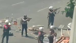 Most of the world is appalled at the Myanmar junta's coup and its brutal repression of protesters, but the Russian government chooses this moment to STRENGTHEN military ties with Myanmar's generals, as if applauding their killing of protesters. trib.al/cIuSDT5