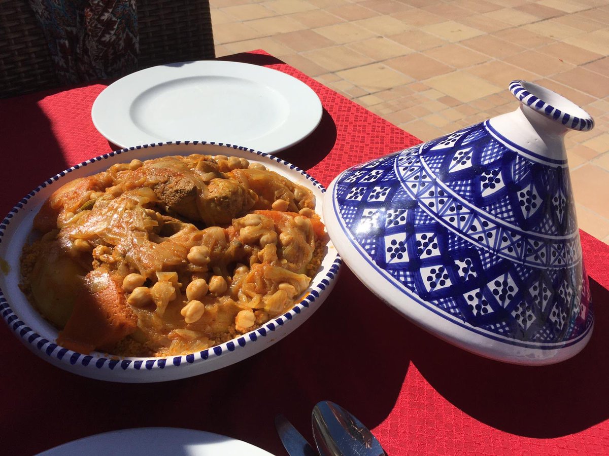 GermanAmbLBY's tweet photo. After a long week we enjoyed Libyan hospitality at its best: Shukran, Turkia, for this delicious Couscous 🙏

بعد أسبوع طويل استمتعنا بالضيافة الليبية في أفضل حالاتها: شكراً ، تركية ، علي هذا الكسكسي اللذيذ 🙏. https://t.co/inuxGHXyYS