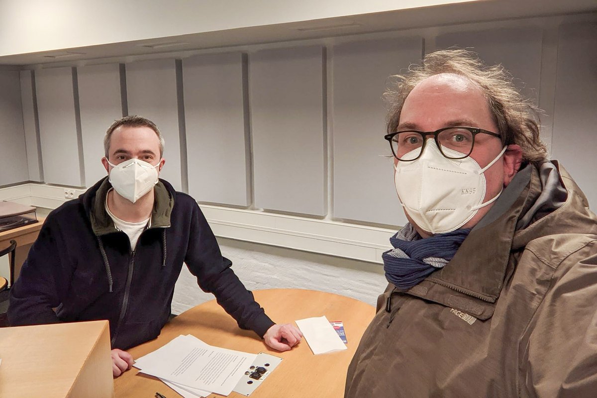 Der Hype um „#Clubhouse“, „#Dive“, „#TwitterSpaces“ &amp; Co., steigende Podcast-Abrufe und #NFTs (Non-Fungible Tokens) sind einige unserer Themen in Episode 51. 📻😊

➡️ logbuch-digitalien.de/podcast/episod…

#Podcast #Digitalisierung #Radio #Niedersachsen #Braunschweig #Wolfsburg #Niedersachsen