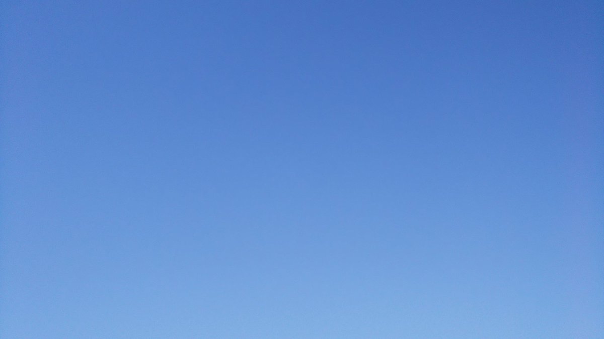 mi_mi1122's tweet photo. いろんな空…
#写真好きな人と繫がりたい 
#ファインダー越しの私の世界 
#空が好き
#雲が好き
#癒し
#空と心は繋がっています 
#写真で伝える私の世界 https://t.co/wFyM0Gs6mq