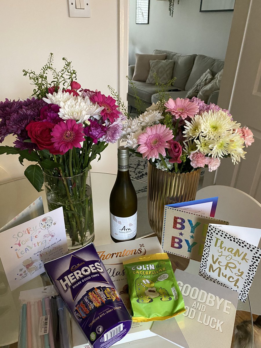 End of my first rotation with <a href="/WestSuffolkNHS/">West Suffolk NHS FT 🏳️‍🌈</a> <a href="/wsh_ot/">WSFT Occupational therapy - adult services</a>  and I’m overwhelmed with love and thanks! I’ll miss Rosemary ward CAB, such an amazing therapy and nursing team! <a href="/BallamHelen/">Helen ballam</a> thank you!