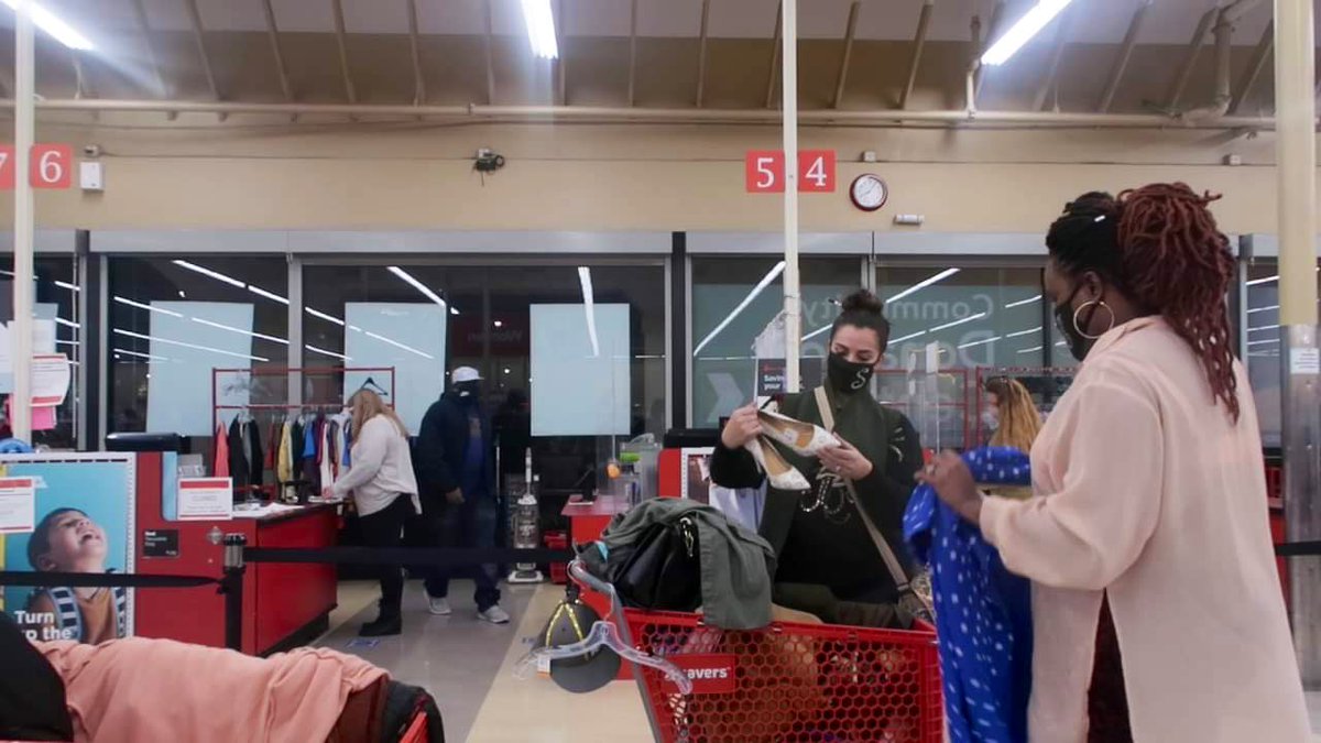 EDWINA on A&E Storage Wars tweet media