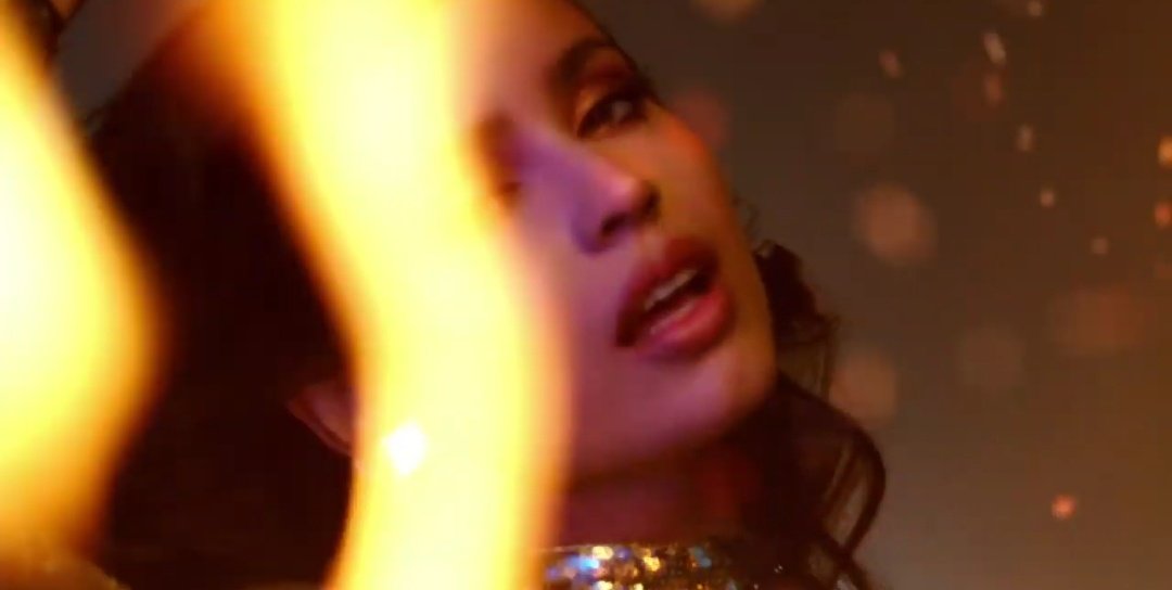 grqthy's tweet image. the power YOU hold
@SofiaCarson
INFINETELY grateful w you for giving the world this MASTERPIECE!!!
#foolsgold ♥️🔥