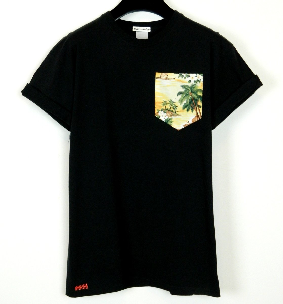 TheHeartLabel's tweet photo. Excited to share the latest addition to my #etsy shop: Palm Trees Design Pocket Tee, Black Pocket T-Shirt, Men's T- Shirt, Pocket tee, Unisex, Menswear, UK https://t.co/Lr8YjL3U2p #streetwear #shortsleeve #crew #pockettee #pockettshirt #menswear #menstshirt #uk #coolme https://t.co/t7uB2Z9llQ