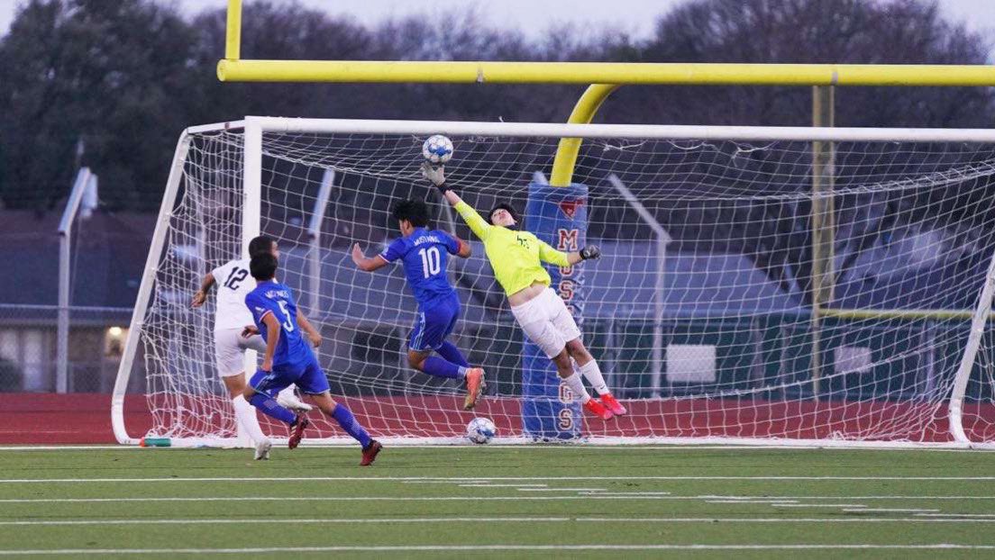 FOTF2024's tweet photo. ⚽️⚽️ROUND 1⚽️⚽️ @JesuitSoccer BEGINS THEIR JOURNEY TO STATE TONIGHT WITH A MATCH UP WITH arlington bowie🤢 6:30 @ FLOWER MOUND HS‼️BRING THE NOISE AND BRING THE ENERGY‼️#BeReadyBeRowdy https://t.co/ZkzH7i5QOo