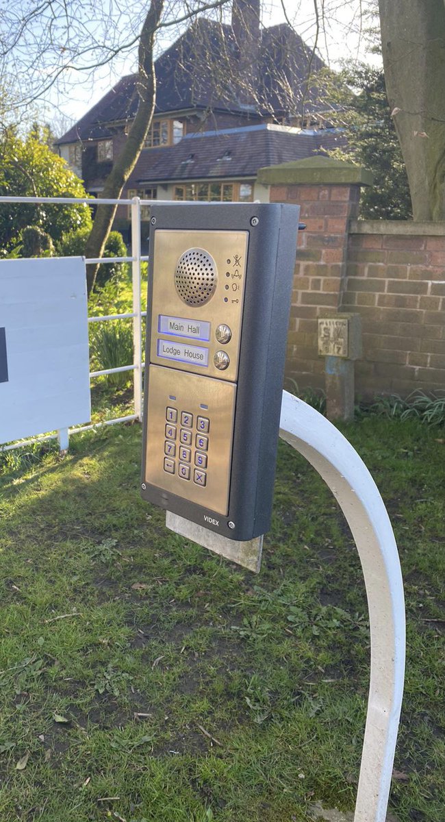 LtdMaxi's tweet photo. Intercom upgraded to a nice shiny @VidexSecurity GSM system https://t.co/UaNFqSFw1w