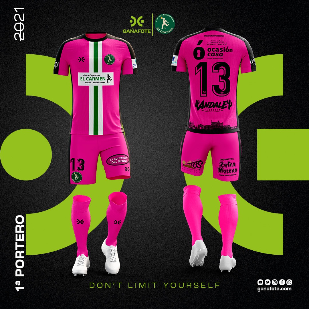 jss_aguilar's tweet photo. Las nuevas equipaciones y polo de mi CD El Carmen para #interfutbol ,guapísimas!!!!! https://t.co/vFwIYjTigY