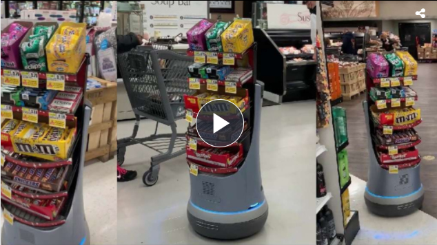 DonLimon's tweet photo. El robot que te sigue mientras compras 
“Smiley” te acompaña con sus golosinas 
#ElGallitoIngles  
@NextFmMX https://t.co/h74CkwaUIB