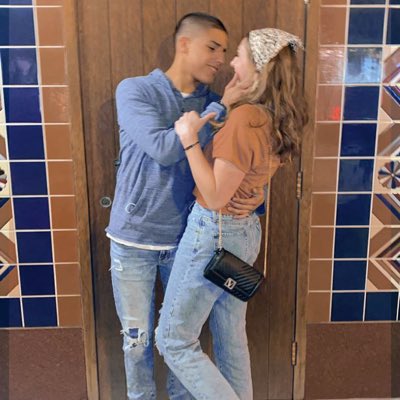 Destinyyvall's tweet photo. #NewProfilePic https://t.co/2KEKApuEhx