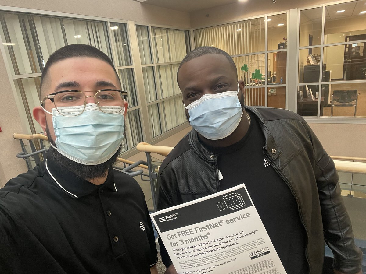 Rick and I visiting our local Signature Health and Veterans Affairs Hospital to pass out new information for CNA &amp; CMAs on FN Subscriber Paid Benefits! #FirstNetIgniteWeekend #OurNE <a href="/DViechnicki/">Dan Viechnicki</a> <a href="/JakeAraghi/">Jake Araghi</a> @ATTPortablesEVD <a href="/jackmoan/">Jack Moan</a> <a href="/keroninc/">Keron Incarnato</a> <a href="/pnixnix/">Peter Nixon</a>