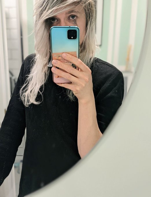 1 pic. Gromit Mug always cheers me up after crying over little shit :))
Thank you Gromit mug ? https://t