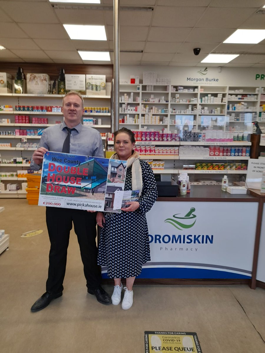 louthgaa's tweet photo. Just over one week to go and support for our Double House Draw has been amazing to date. Limited supply of tickets still available at https://t.co/MLOQH5U3BI.

Huge thanks to Dromiskin Pharmacy, Hallinans Centra and Mulligans, all in Dromiskin for their support 🔴⚪ https://t.co/QrbBmO5eQh